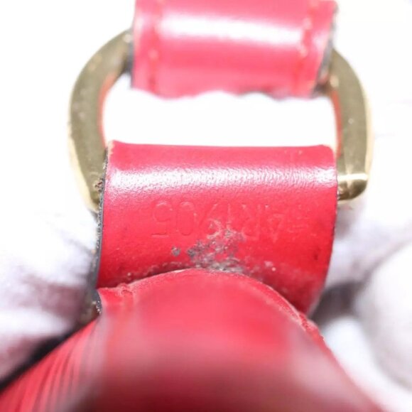 LOUIS VUITTON Epi Petit Noe Shoulder Bag Red - Picture 5 of 15